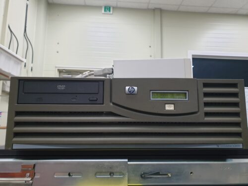 HP WORKSTATION b2600